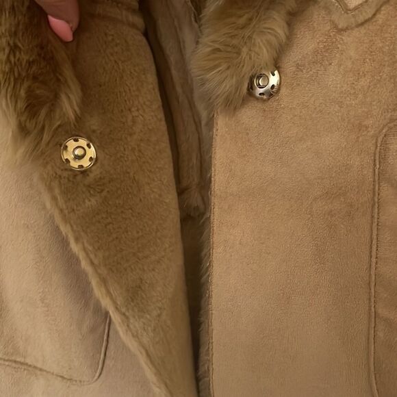 Chico’s Tan Faux Shearling and Faux Suede Leather Jacket Size Small - Picture 9 of 15